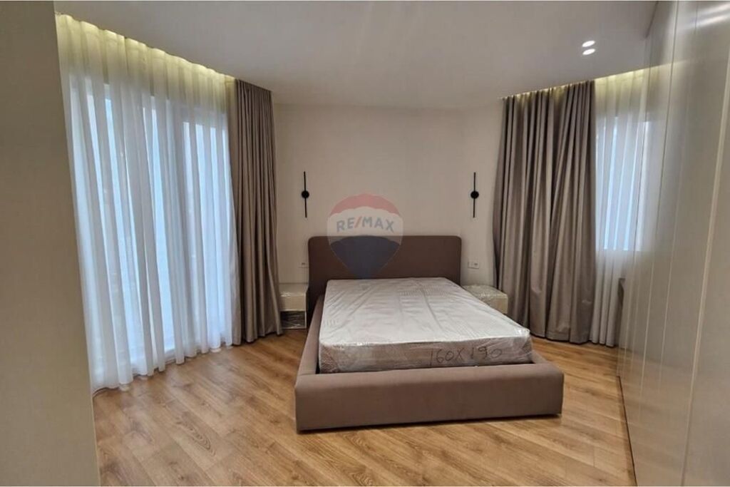 Apartament - Për Qira - Liqeni I Thatë, Tiranë