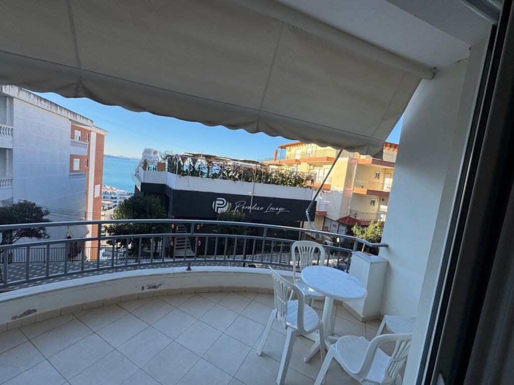 Appartamento 1+1 a Sarandë, 55 m², vista mare, pronto per abitare