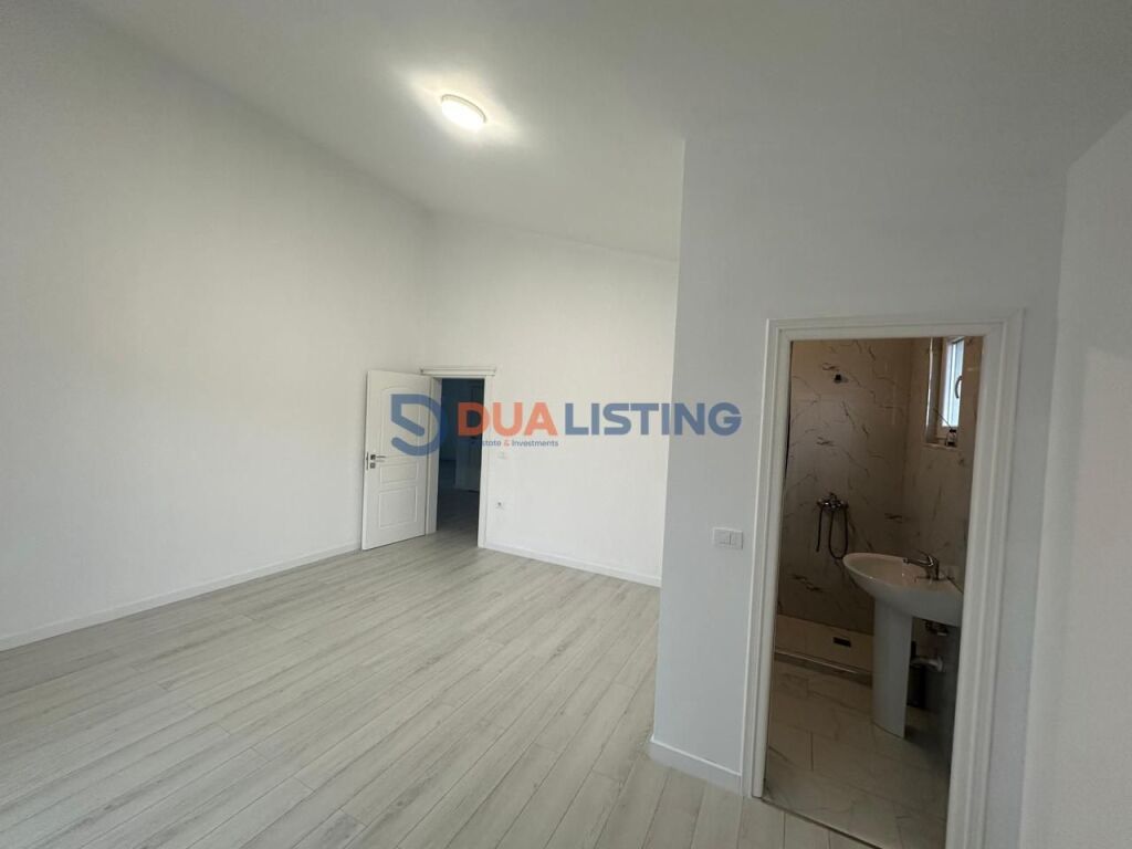 Affittasi villa privata su 3 piani, Mjull Bathore (vicino ad Akacia)
