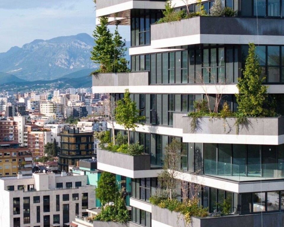 OFFICE FOR RENT 100 M2 AIR ALBANIA 3500 EURO FH-57996