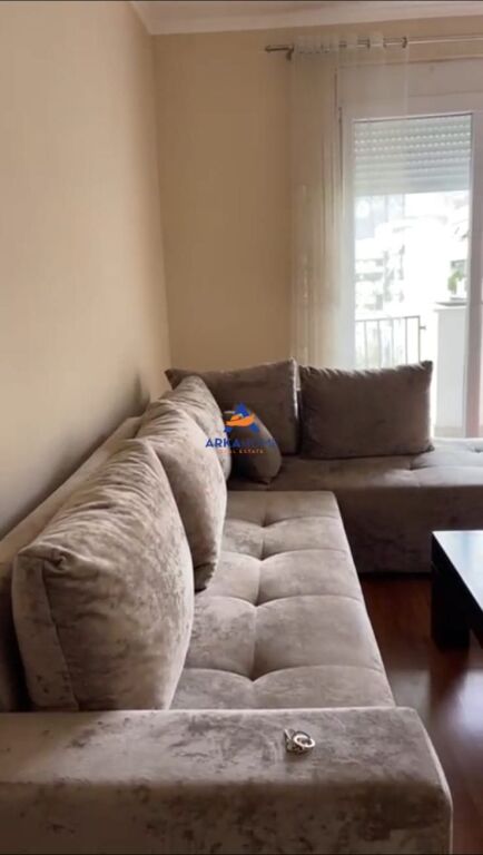 JEPET APARTAMENT ME QERA 2+1+2 BALLKONE "RRUGA 5 MAJI" 55.000 LEKE