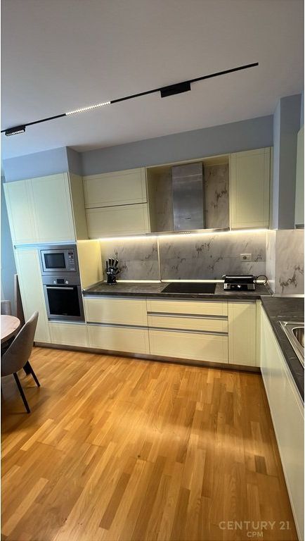 APARTAMENT 3+2 ME QIRA TEK LIQENI I TIRANES