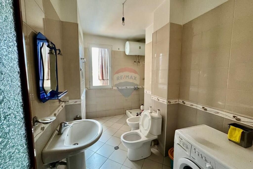 Apartament - Për Qira - Vilat Gjermane, Tiranë