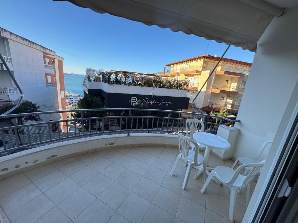 Appartamento 1+1 a Sarandë, 55 m², vista mare, pronto per abitare