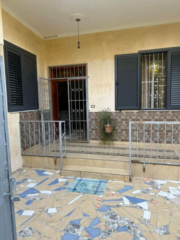 VILLA SU DUE PIANI IN VENDITA SHKOZET, DURRES