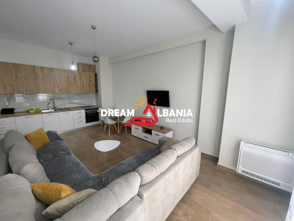 Appartamento 1+1+Posto Auto in Affitto Vicino alla Scuola Rossa (ID 42111531)