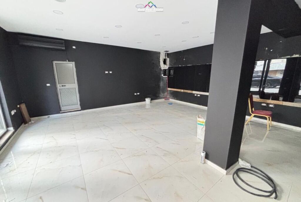 Dyqan Me Qera Tek Ish Ekspozita ( ID BD21810) Tirane – pohled 2