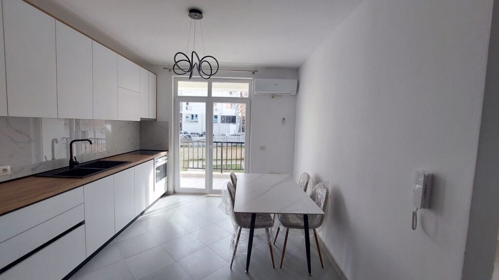 Apartament 1+1 me qira, QSUT, Rruga e Dibres