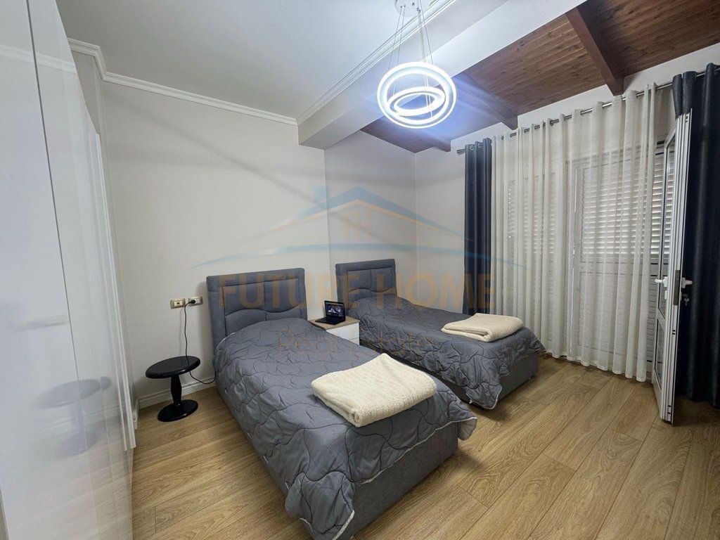 SELLING, APARTMENT 3+1+2+VERANDA, kODRA E DIELLIT