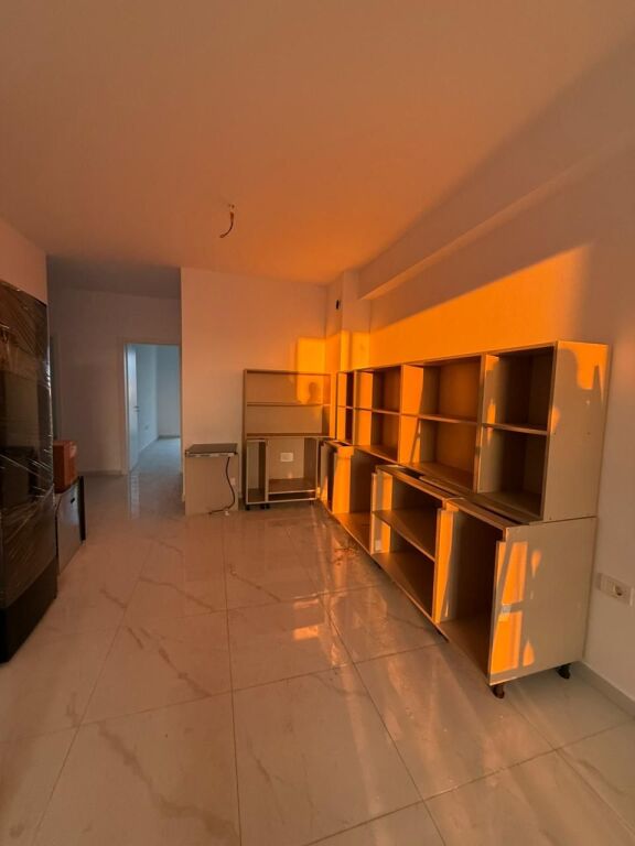 APARTAMENT ME QERA 2+1+BALLKON