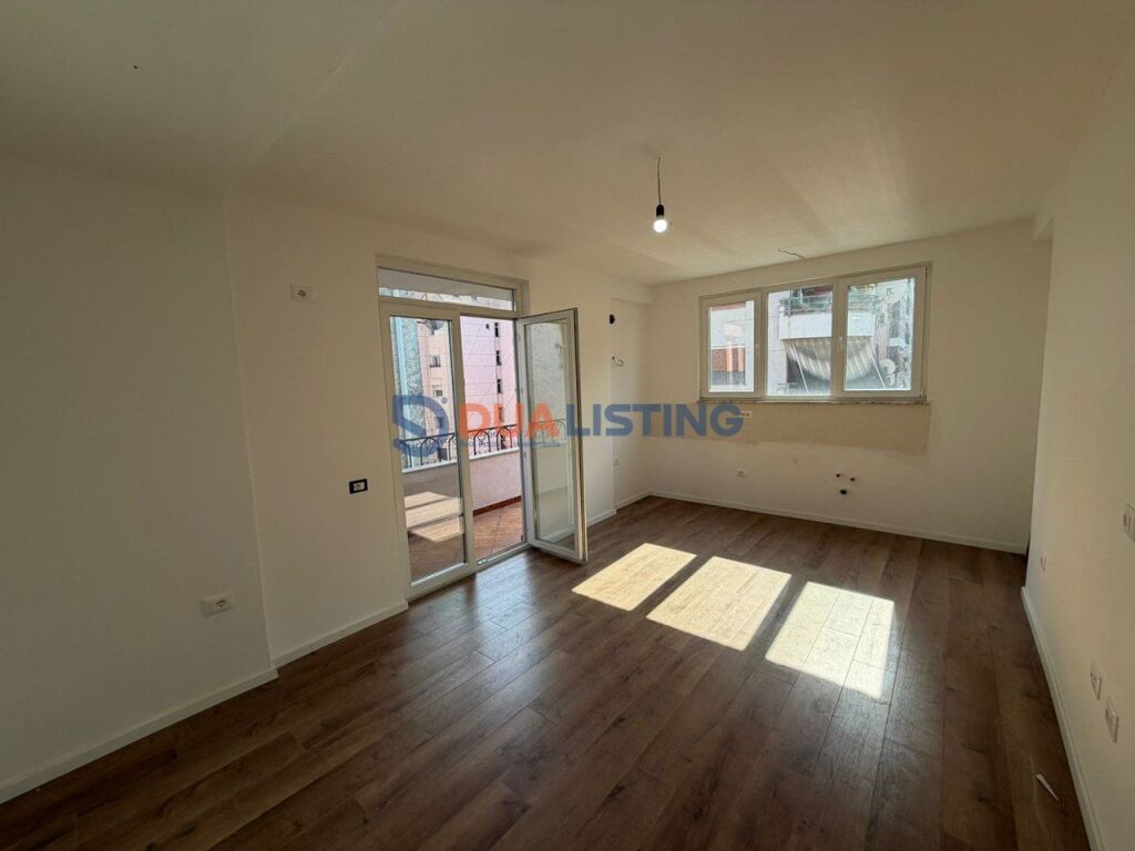 We sell a 1+1 apartment with a balcony on Kosovareve Street!