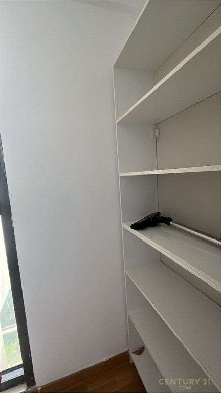 APARTAMENT 3+2 ME QIRA TEK LIQENI I TIRANES