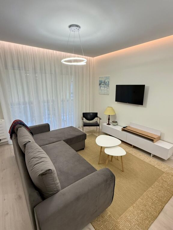 🏡 Appartamento 1+1 in Affitto – Zona del Liceo (vicino a RTSH) ✨