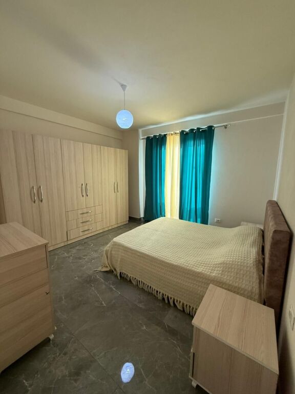 Apartament me qera 2+1+2+ballkon