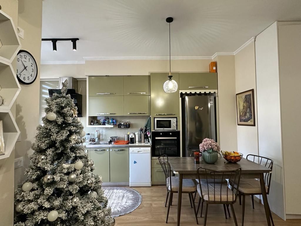 Apartament me qera