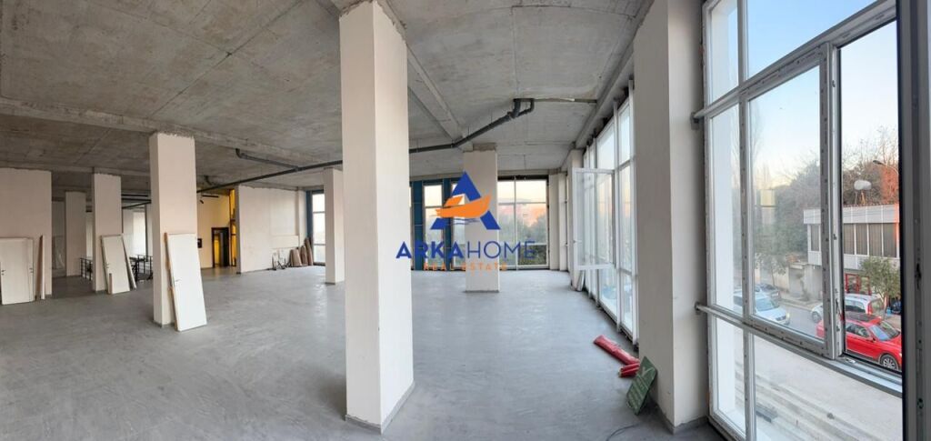 BUSINESS PREMISES FOR RENT 550M2 "NEW BOULEVARD" 4000 EURO