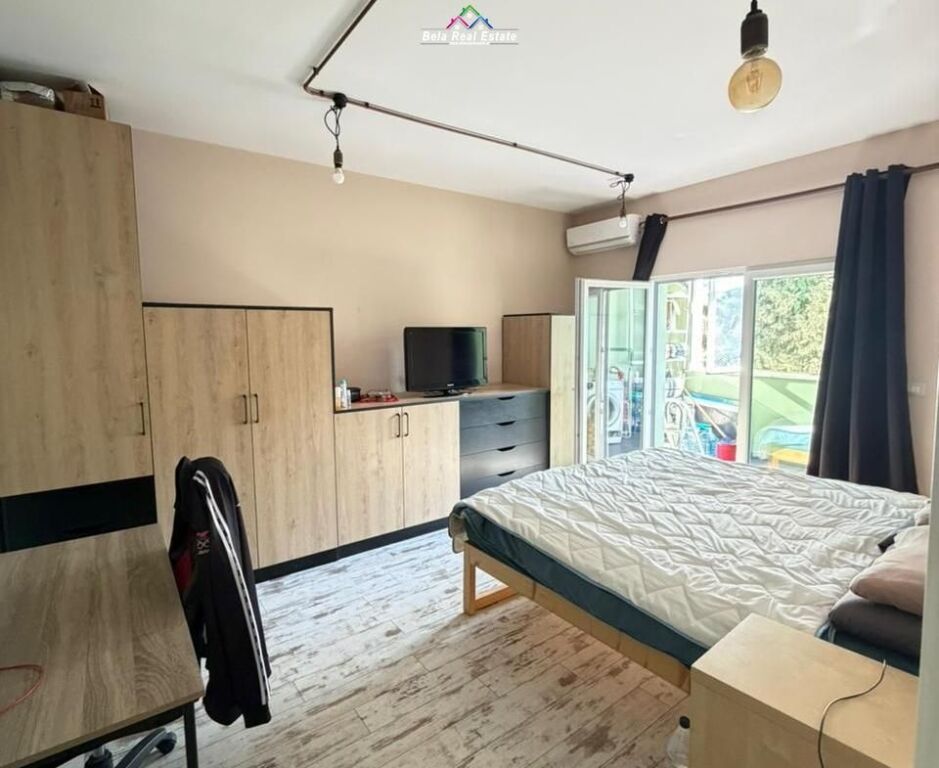 Appartamento In Affitto 2+1 Vicino Al Vecchio Mercato Elettrico (ID B221404) Tirana