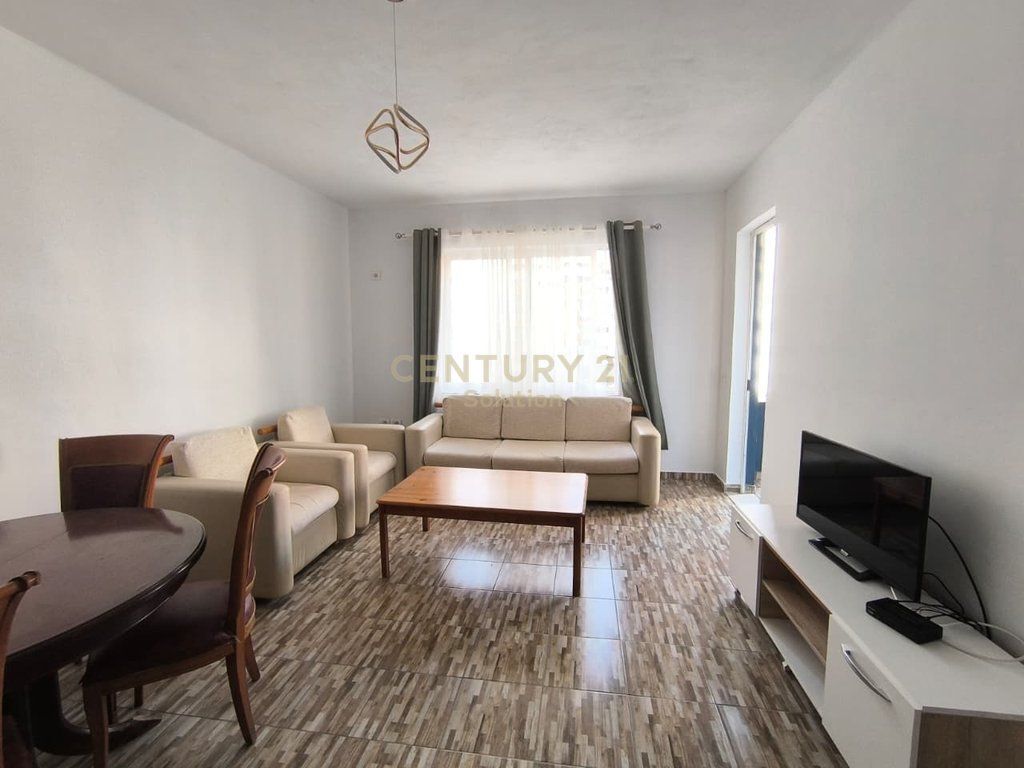 AFFITTASI APPARTAMENTO 1+1 IN AFFITTO A ASTIR!