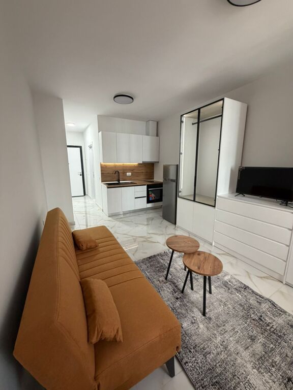 6(Gjashte) Garzoniere Jepet me Qera  te investuara pallat 2025 dhe per Air bnb  