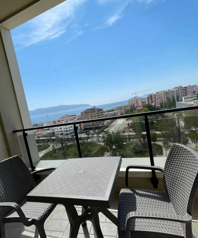Apartament 2+1 me Pamje Deti me Qera Afatgjatë - Lungomare, Vlore
