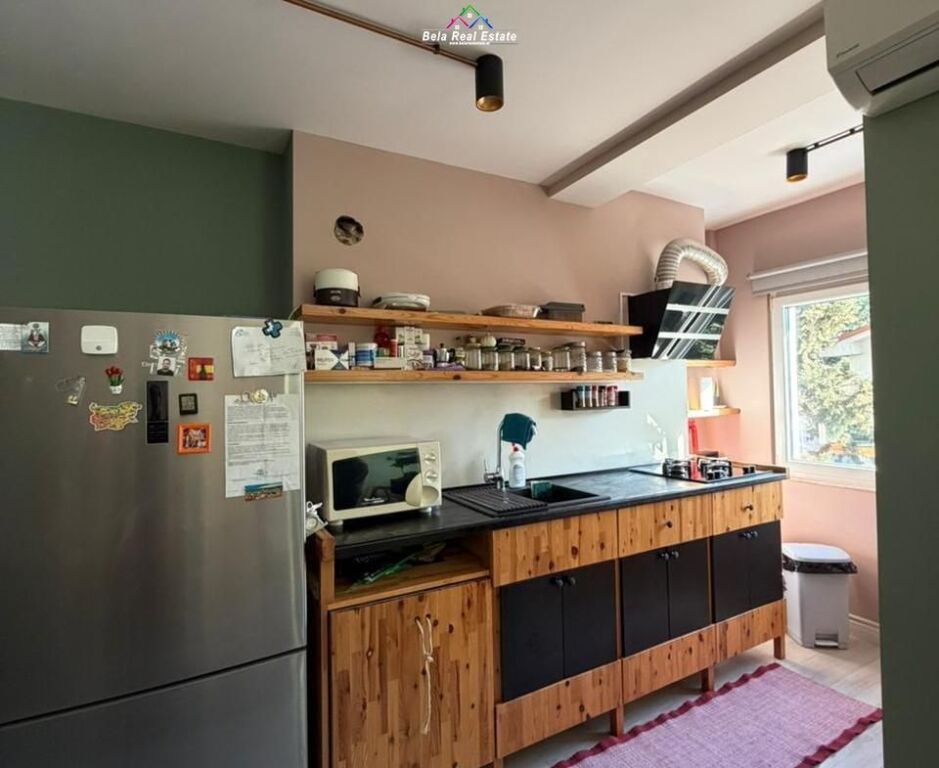 Appartamento In Affitto 2+1 Vicino Al Vecchio Mercato Elettrico (ID B221404) Tirana