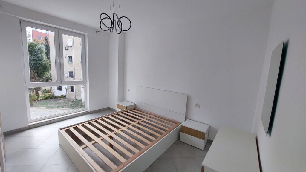 Apartament 1+1 me qira, QSUT, Rruga e Dibres