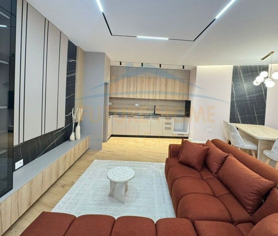 .Shitet, Apartament 2+1+2, Unaza e Re