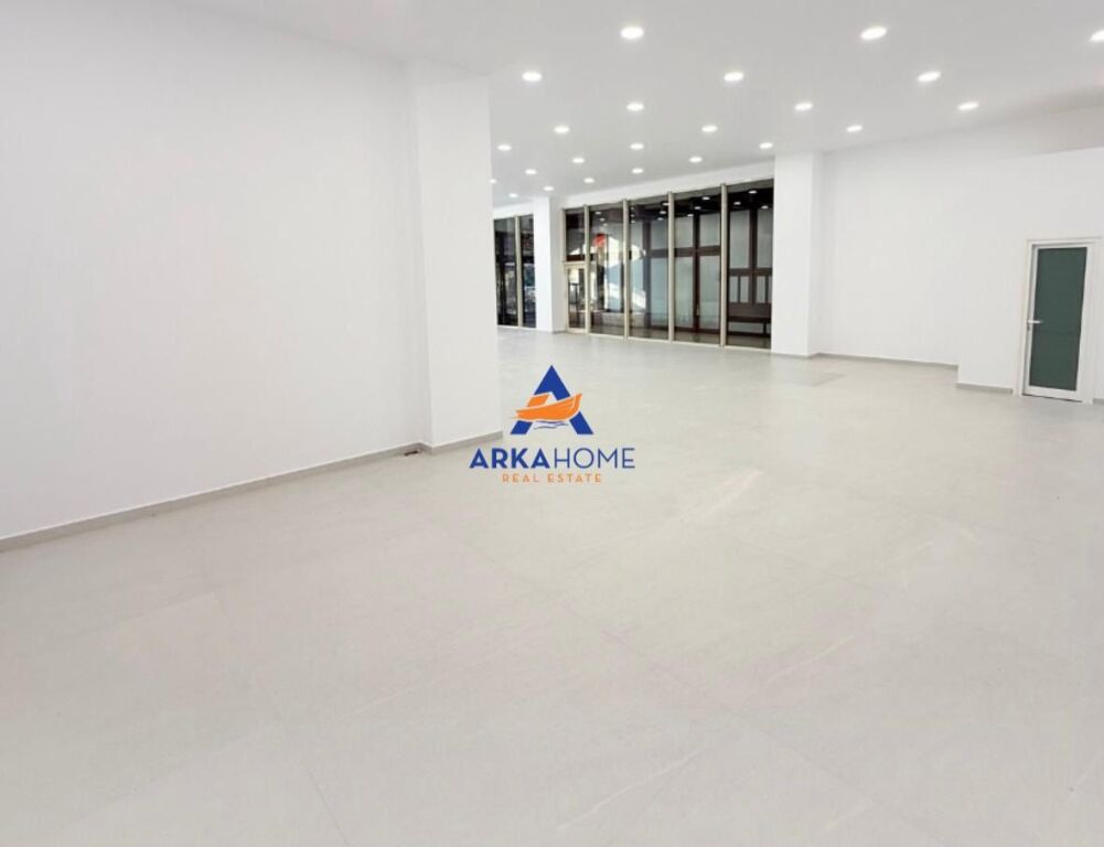 LOCALE COMMERCIALE IN VENDITA 166M2 "KOMPLEKSI DELIJORGJI" 1.000.000 EURO