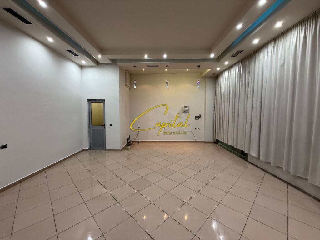 AMBIENT BIZNESI ME QIRA 50 M2 RRUGA JORDAN MISJA 40.000 LEKE