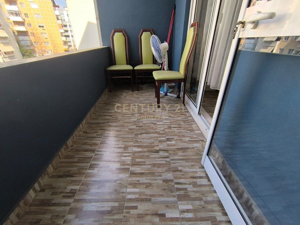AFFITTASI APPARTAMENTO 1+1 IN AFFITTO A ASTIR!