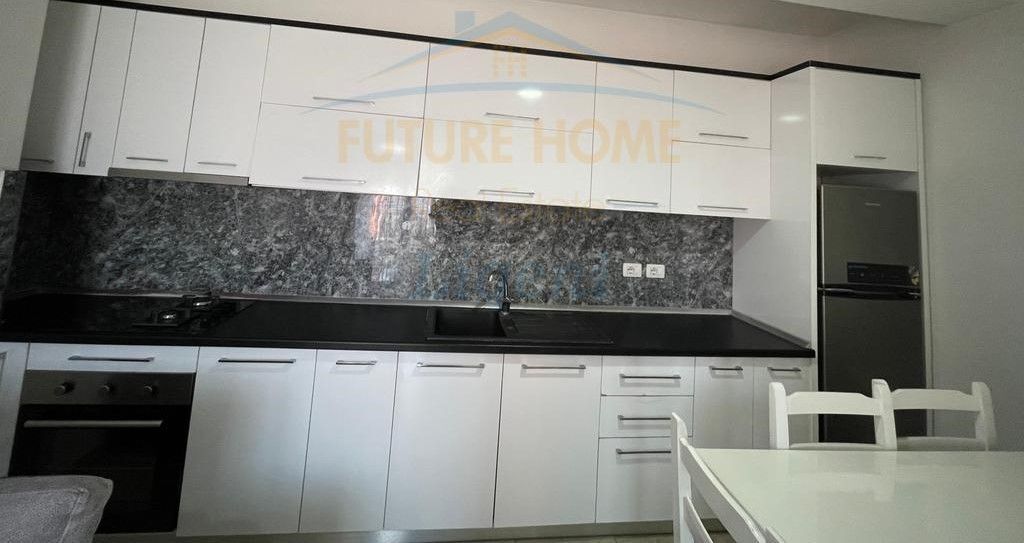 Disponojmë apartament 1+1+Post Parkimi për qira tek Sima Com