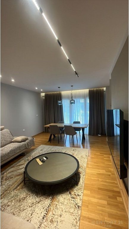 APARTAMENT 3+2 ME QIRA TEK LIQENI I TIRANES