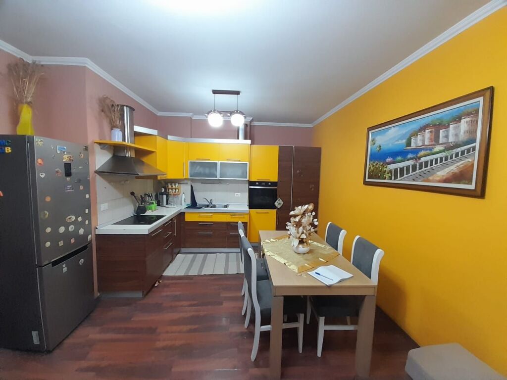 Jepet me qera apartament 2+1 ne Don Bosko perballe Vizion Plus