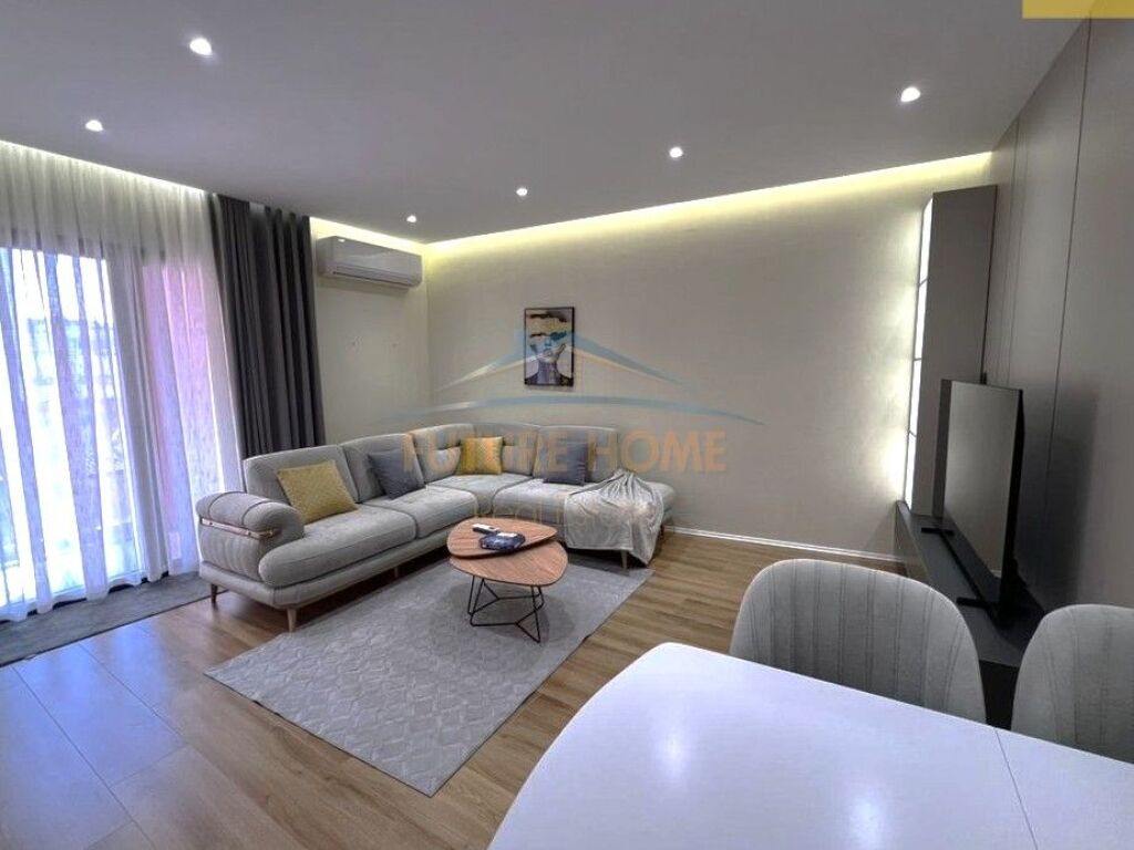 Sale, Apartment 1+1, Galeria Roma, Kavaja Street, Tirana!