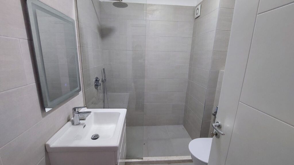 Apartament 1+1 me qira, QSUT, Rruga e Dibres