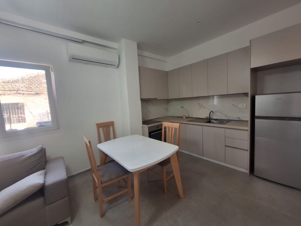 Apartament 2+1, Don Bosko!