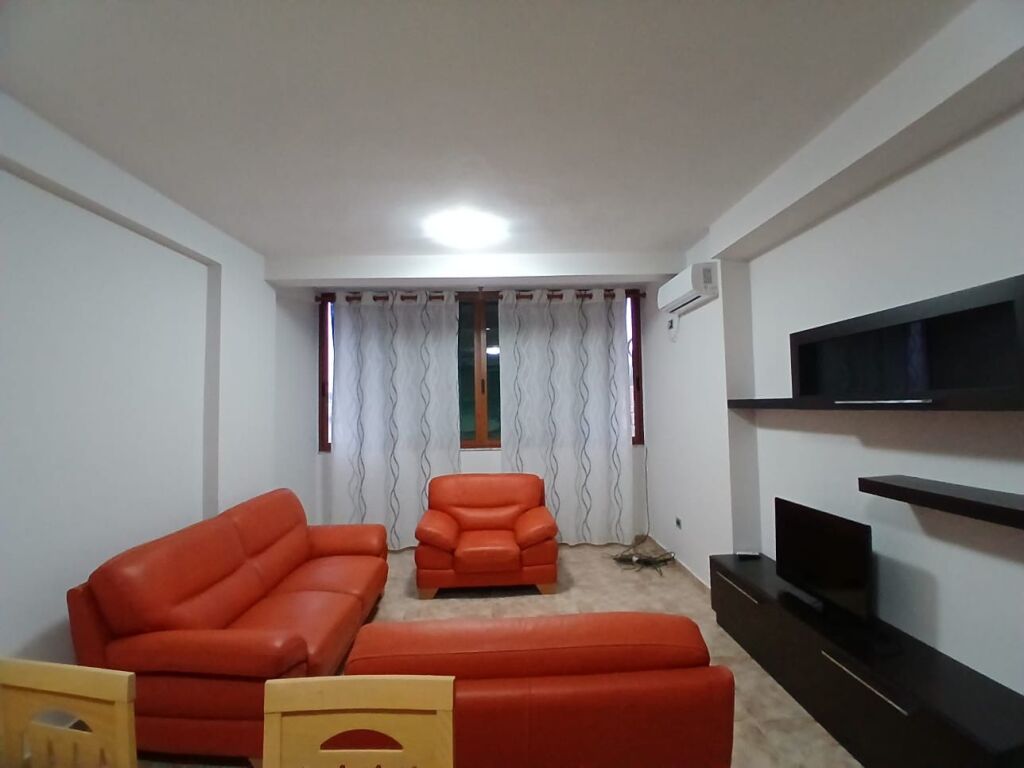 2+1, arredato vicino a him kolli myslym shyri, 500 mila lek