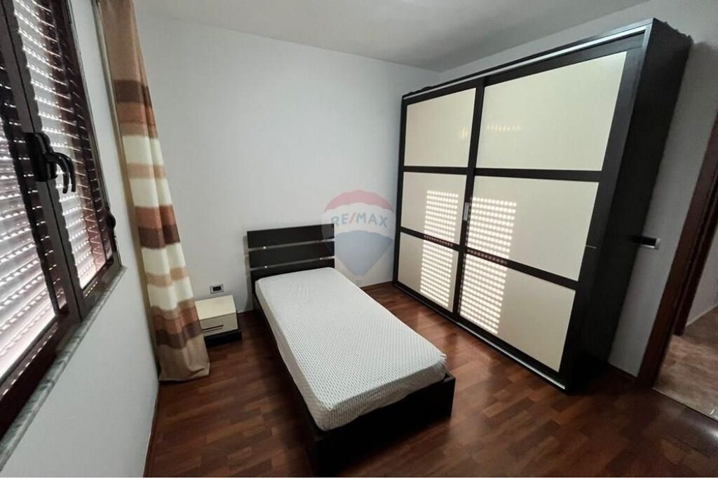 Appartamento 2+1 in affitto in via Him Kolli