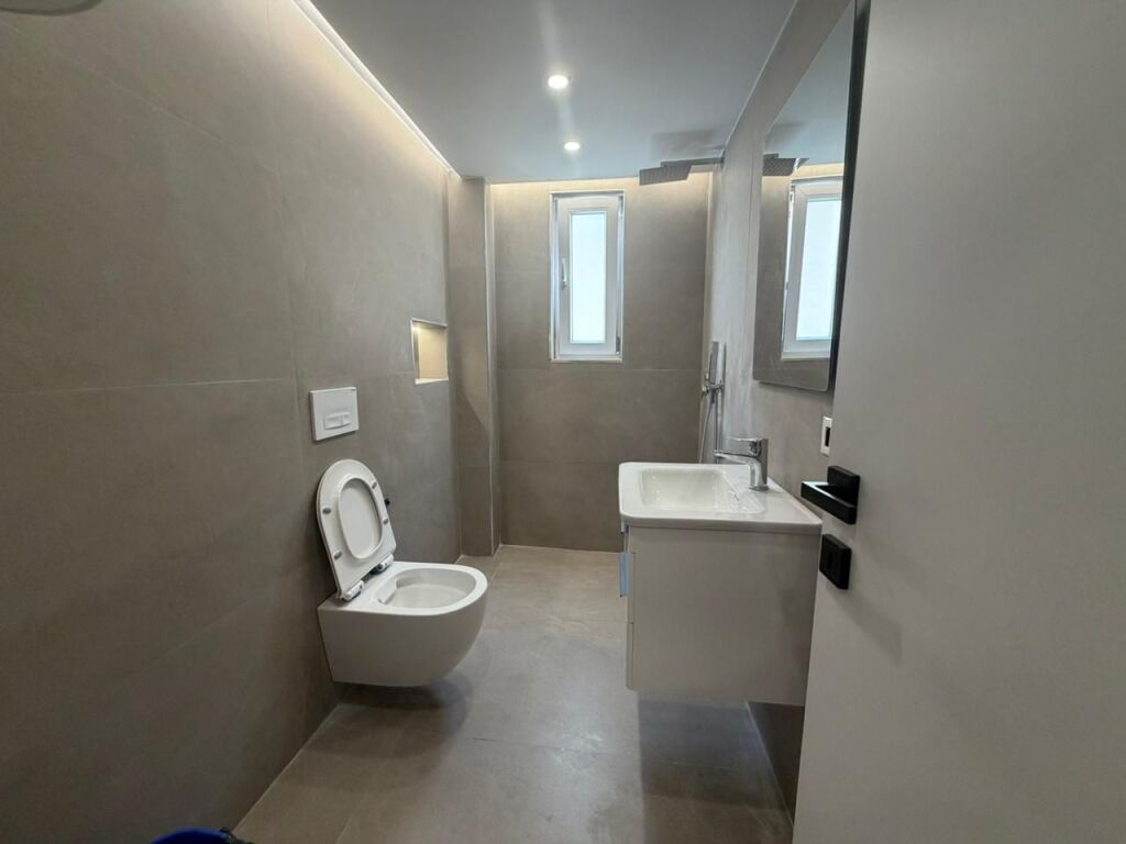 Vendo appartamento 1+1, a Mine Peza, Tirana