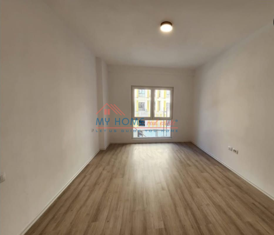 Zyre me qera tek Zogu i Zi Tirane