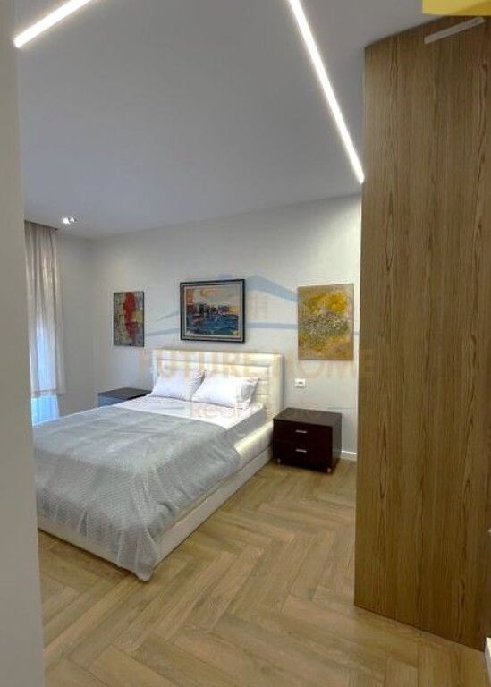 Rent, Apartment 2+1+Parking Space, New Bazaar, Tirana