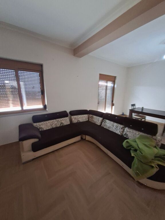 APPARTAMENTO 3+1+2 IN AFFITTO + parcheggio  KODRA E PRIFTIT 450 euro