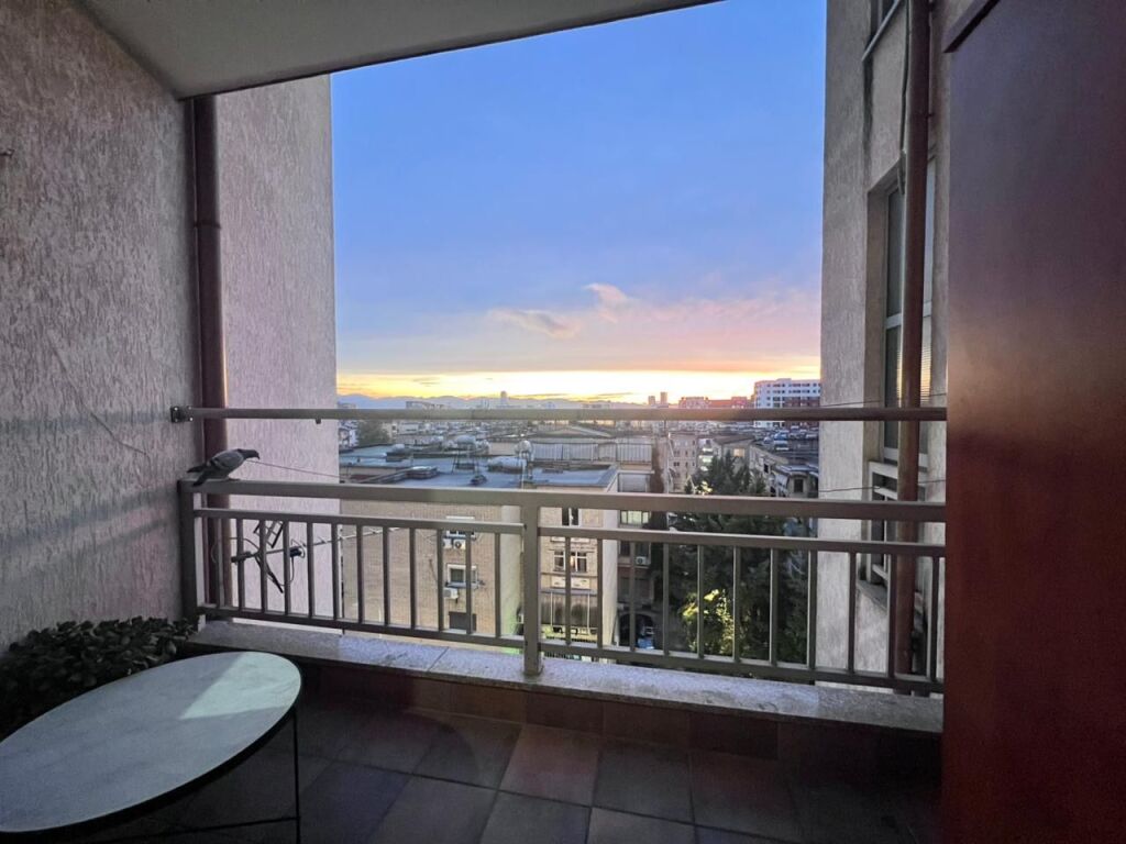 Apartament 1+1, Xhanfize Keko!