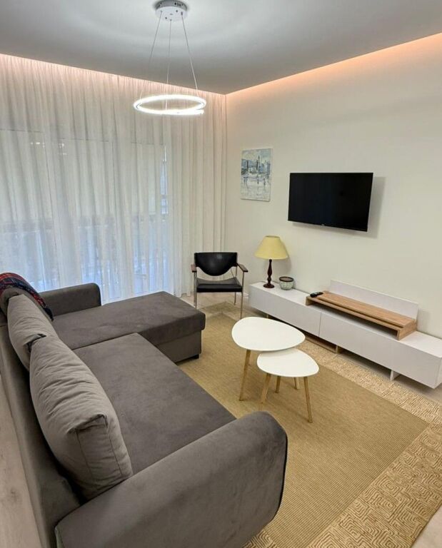 📌 Apartament 1+1 me Qira – Zona e Liceut ,pranë RTSH-së