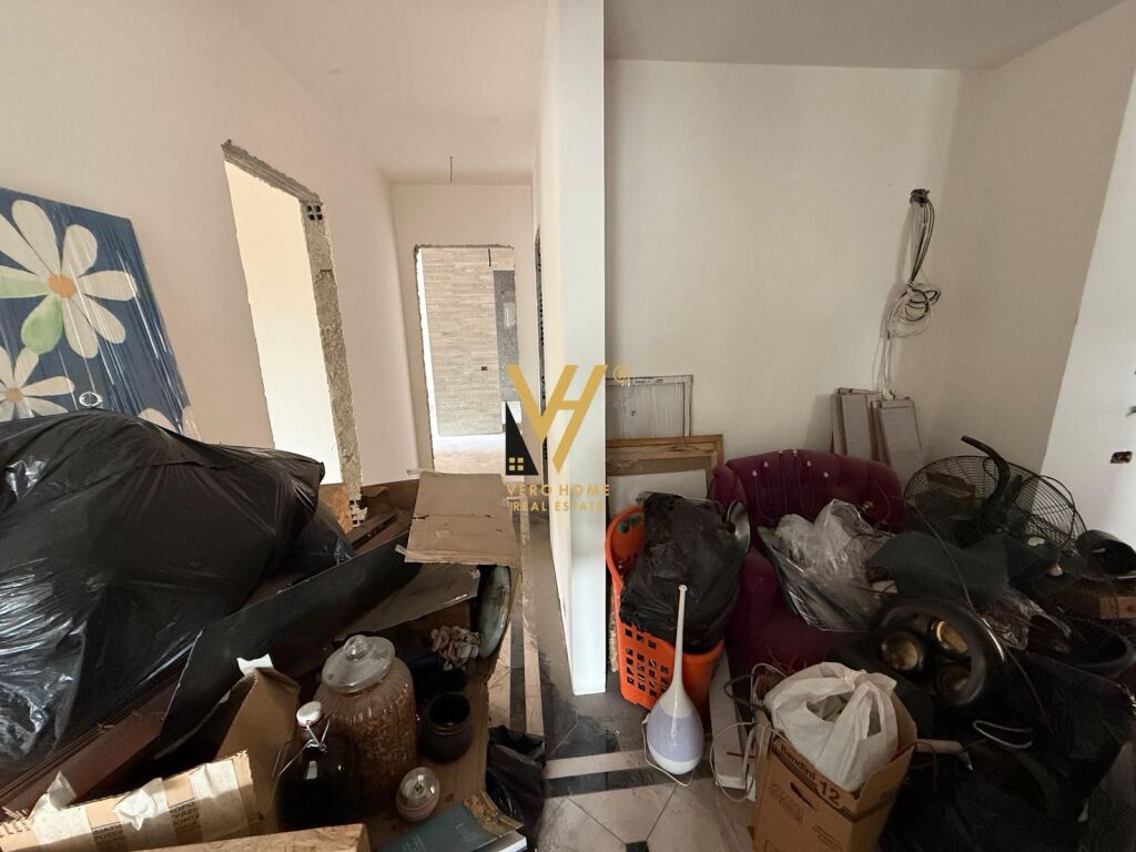 UFFICIO 250 M2 IN AFFITTO PRESSO IL COMPLESSO DELIJORGJI 250.000 LEKE