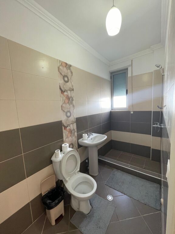 Apartment 2+1 for rent in the highly sought-after area near the former URT Durres.