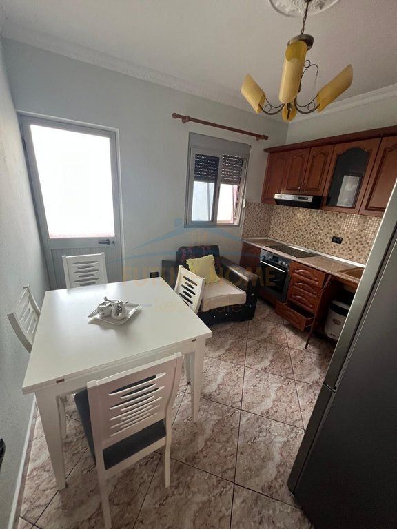 Qera, Apartament 2+1+2, Allias