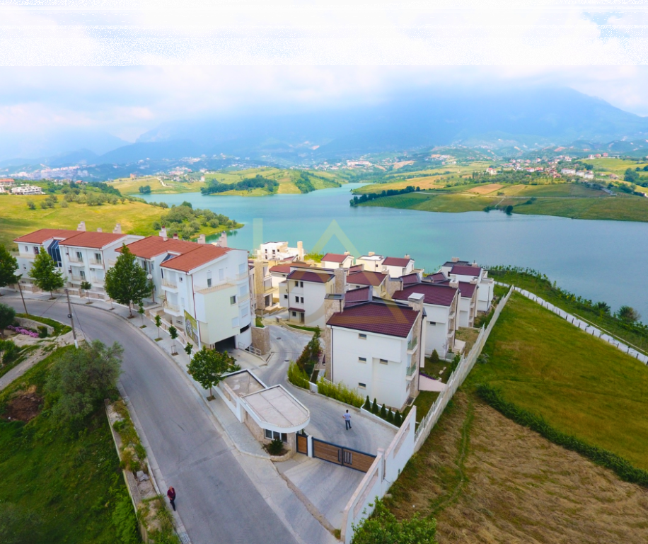 Quiet Lake – Lake of Farka, Tirana