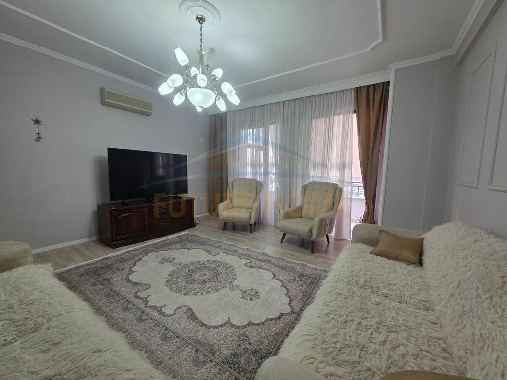 Qera, Apartament 2+1+2, Ish Tregu Elektrik, Tiranë.