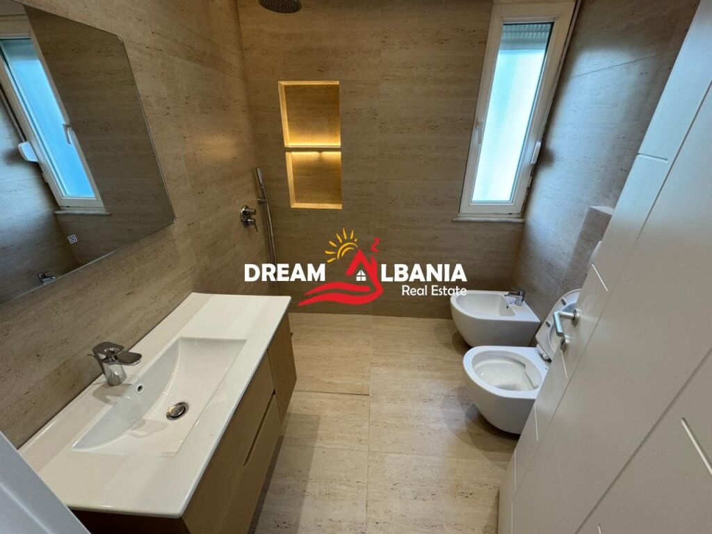 Appartamento 2+1+2 in vendita a Myslym Shyr, vicino all'ex Esposizione a Tirana (ID 41212137)